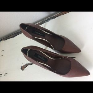 Cognac colored pumps